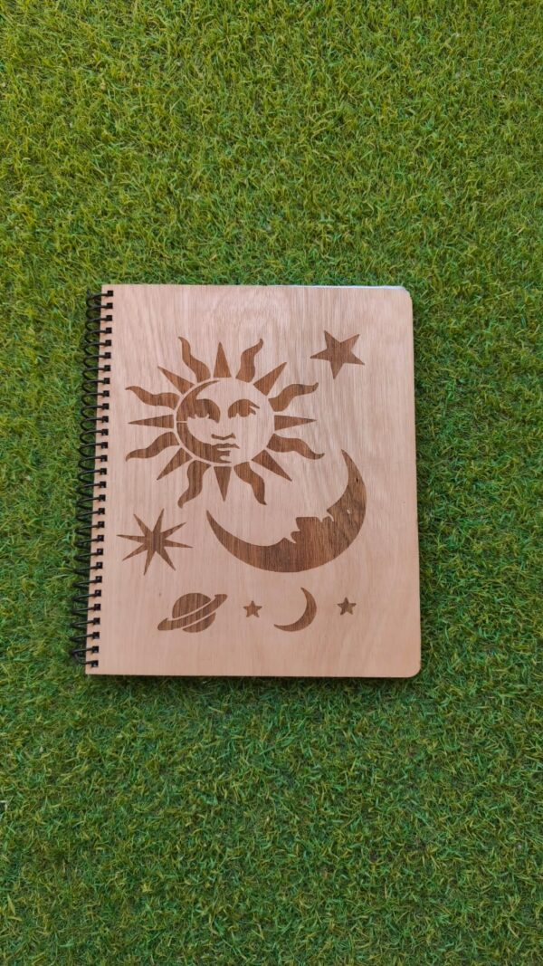 Cuaderno de madera personalizable Diálogo Cósmico (laser)